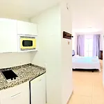 Benal Holidays דירה *