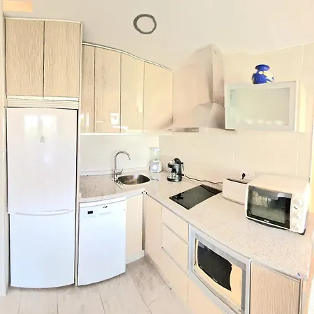 Apartment Benal Beach Holidays