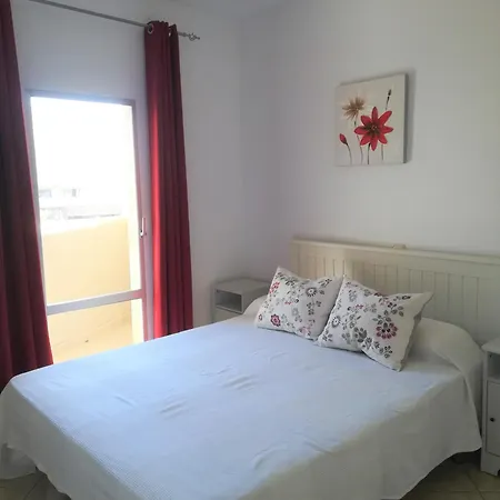 Benal Beach Holidays Apartment *